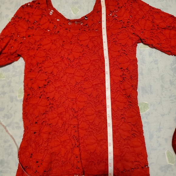 Red lacey top - Picture 6 of 8